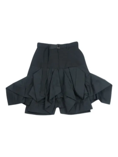 sacai falda corta con volantes