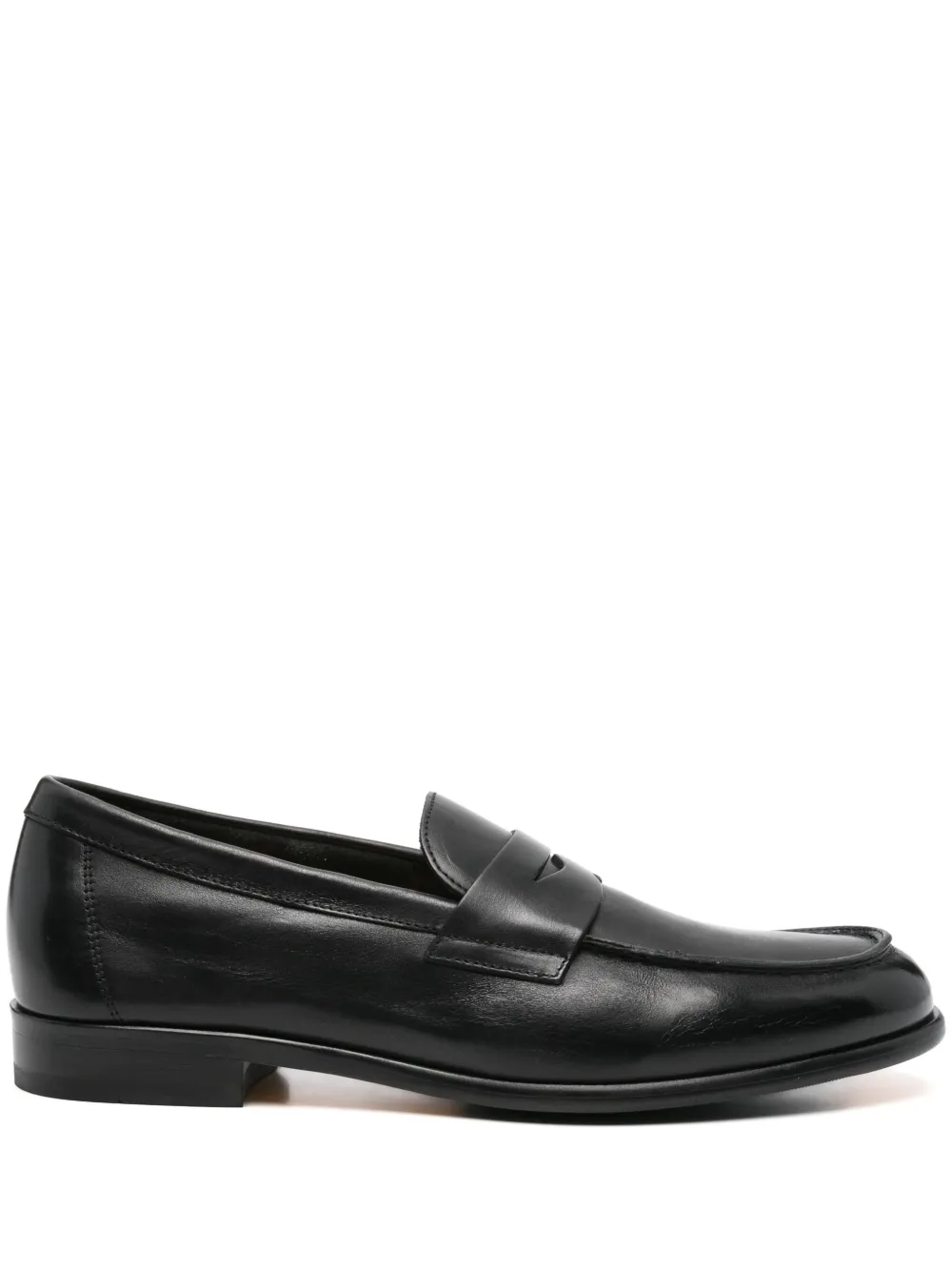Doucal's leather loafers Black