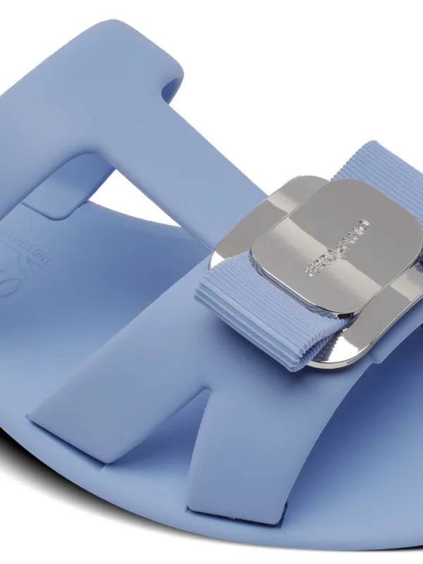 【送料&関税込】Ferragamo vara Slide Sandals Ferragamo Vara Slide Sandals | Blue | FARFETCH