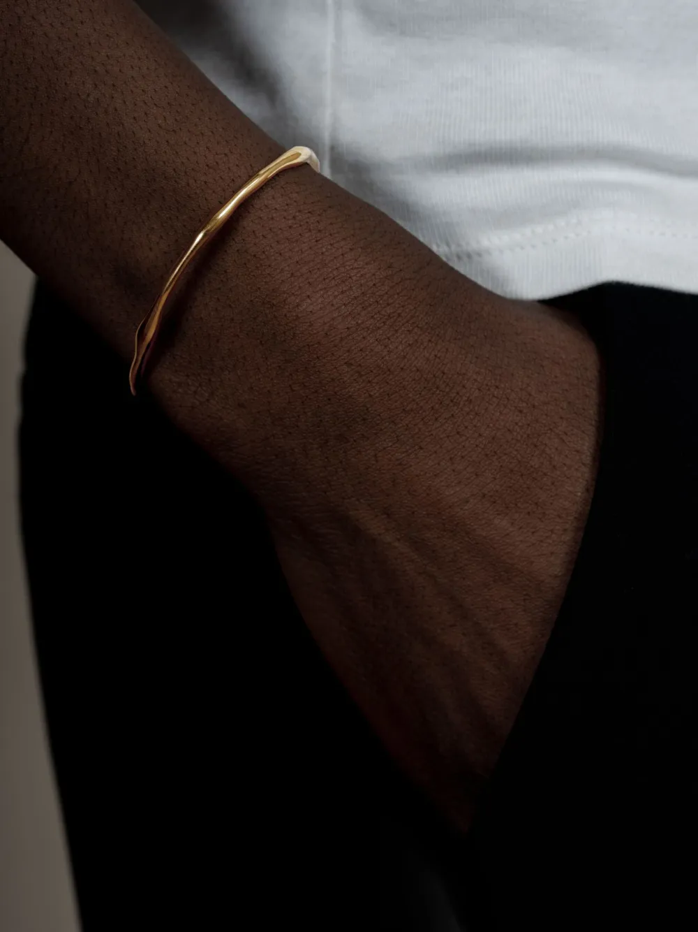 DOWER AND HALL textured cuff bracelet | Image 2