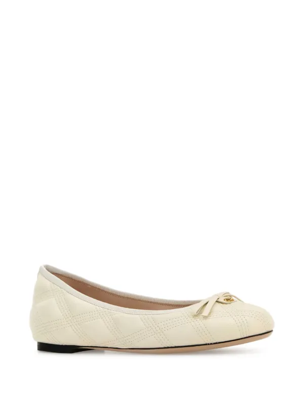 Valentino Garavani レザー フラットシューズ | ホワイト | FARFETCH JP