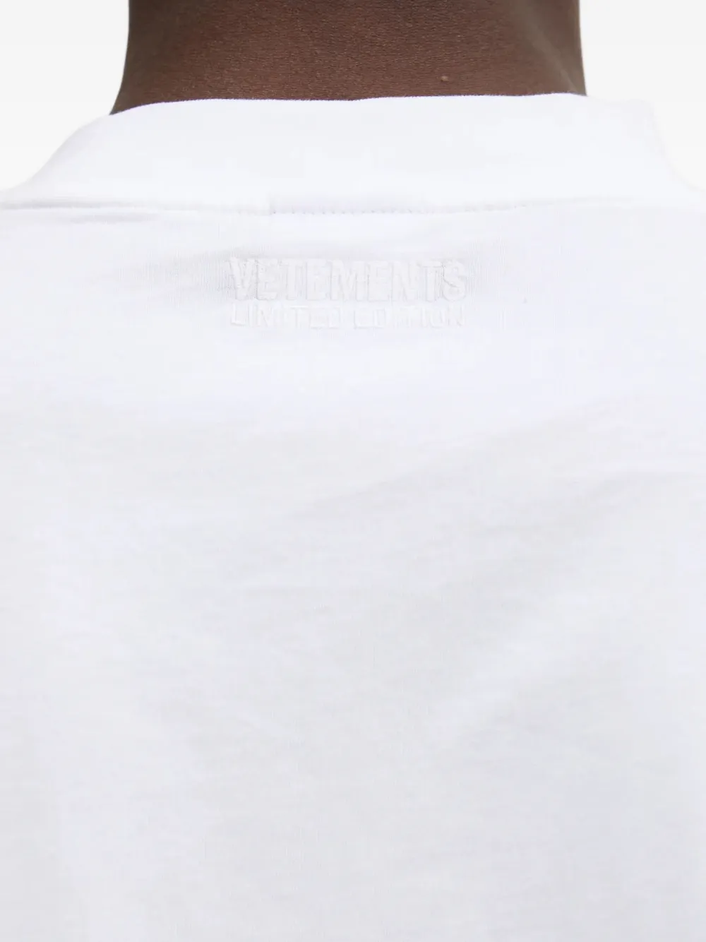 VETEMENTS text-print T-shirt Wit