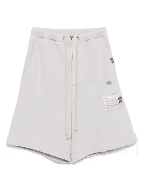 Maison MIHARA YASUHIRO shorts con logo bordado