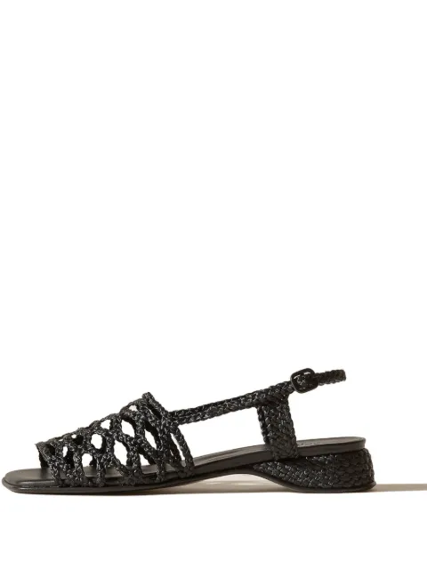 Hereu 우븐 디테일 샌들