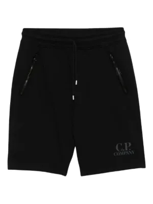 C.P. Company カーゴショーツ | ブラック | FARFETCH JP