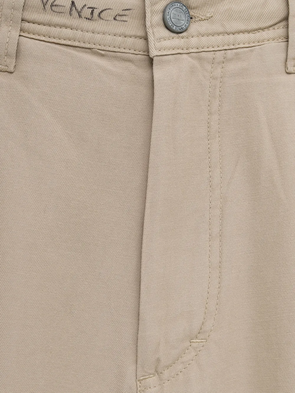 ERL Chino shorts met gerafeld effect Beige