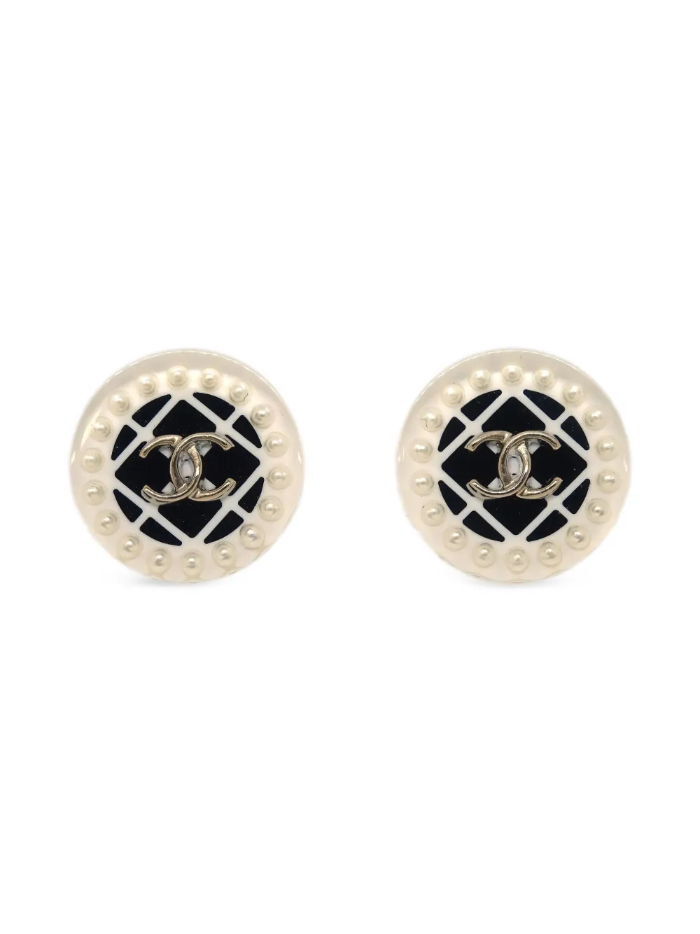 Pre-owned Chanel 2019 Cc Stud Earrings In White