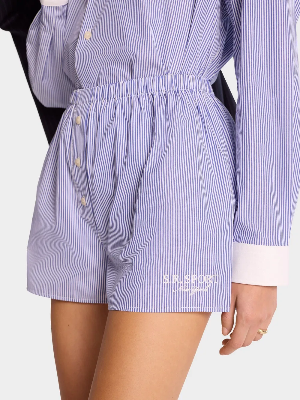 Sporty & Rich Gestreepte shorts Wit