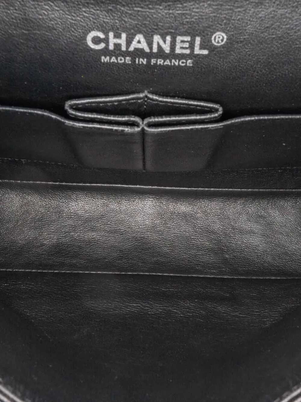 Pre-owned Chanel 2011 Medium Classic Patent Double Flap Shoulder Bag In 黑色