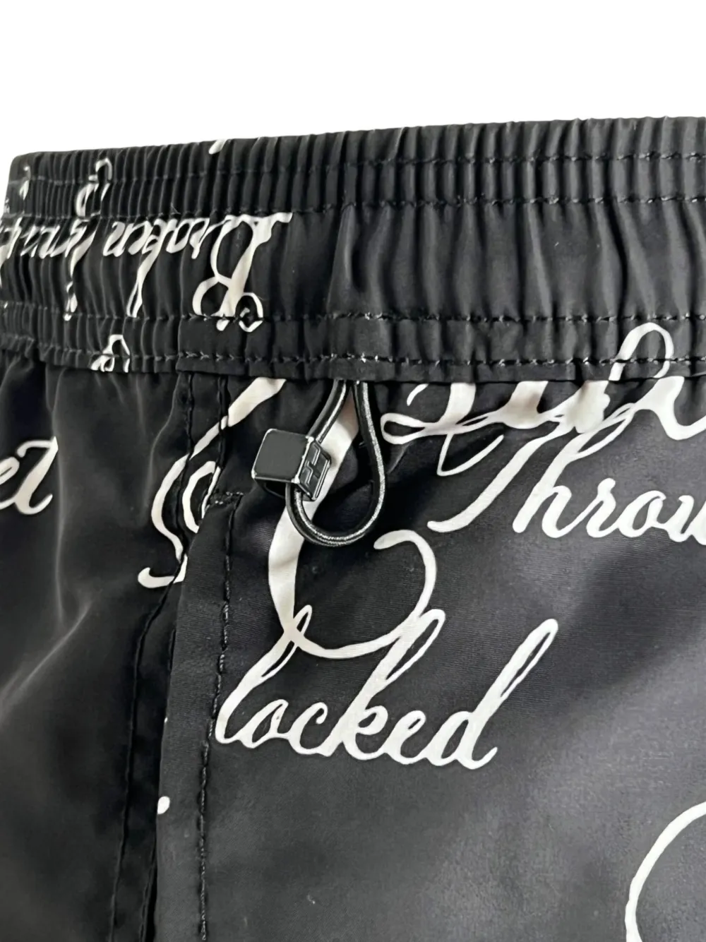 Ksubi Shorts met tekst Zwart