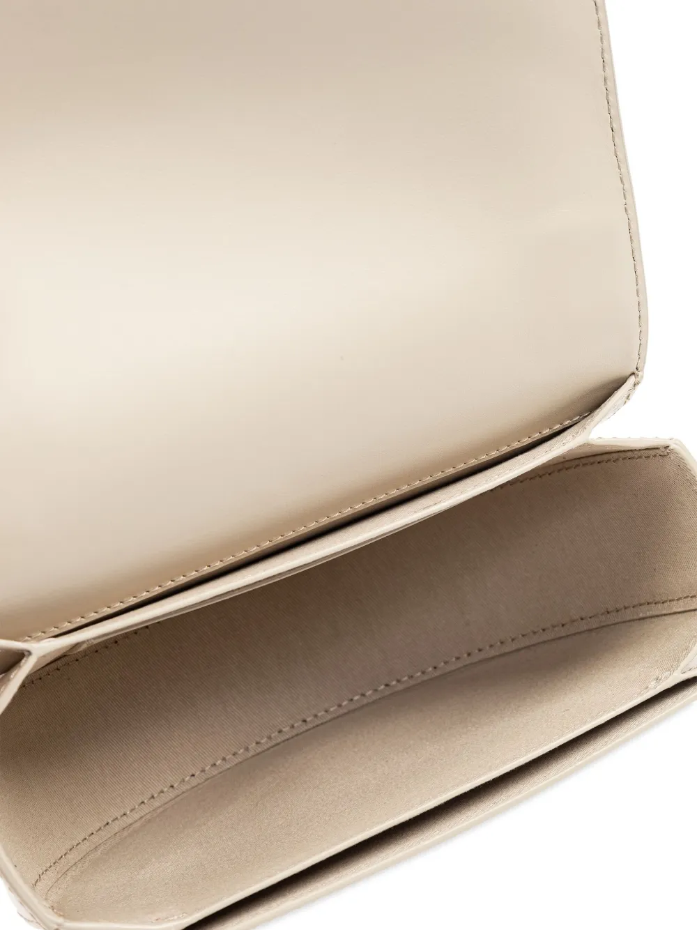 By Malene Birger Crossbodytas met logoplakkaat Beige