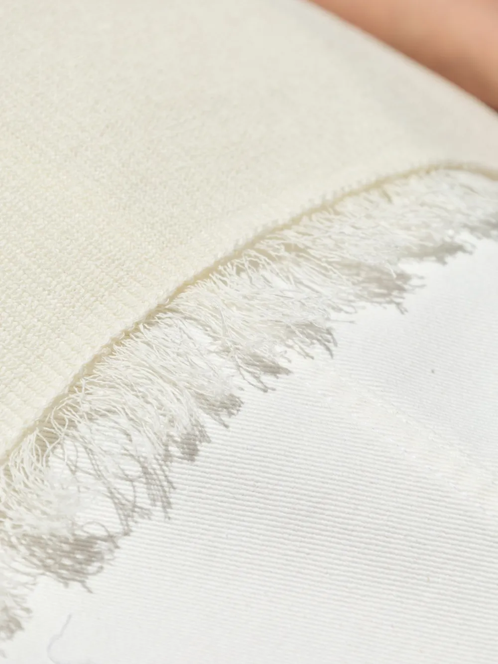 By Malene Birger Top met V-hals Wit