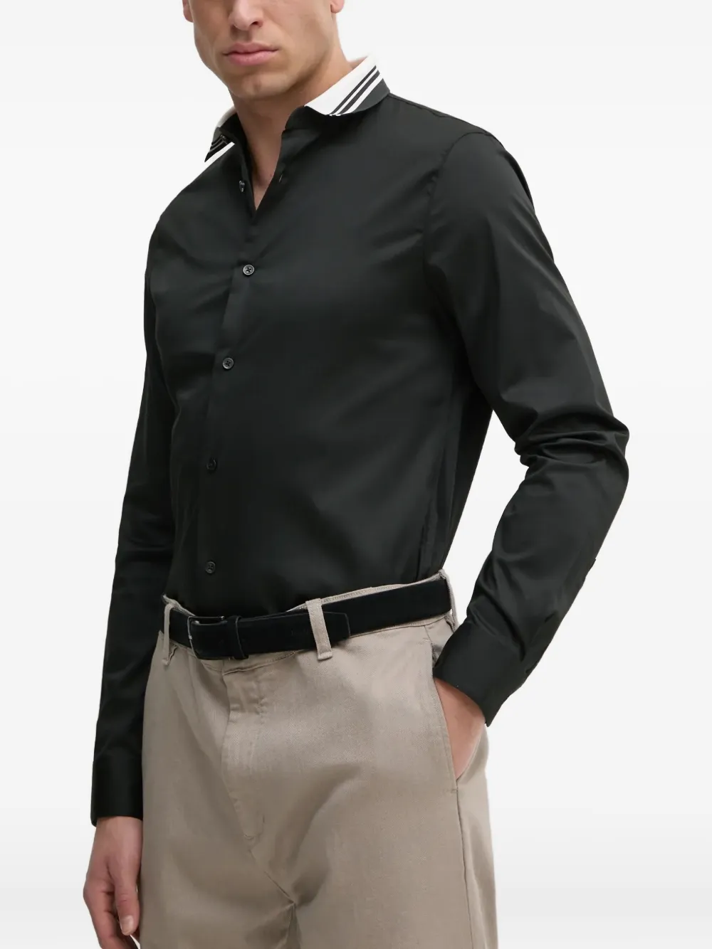 Armani Exchange ティップカラー シャツ - グリーン Armani Exchange ティップカラー シャツ - グリーン