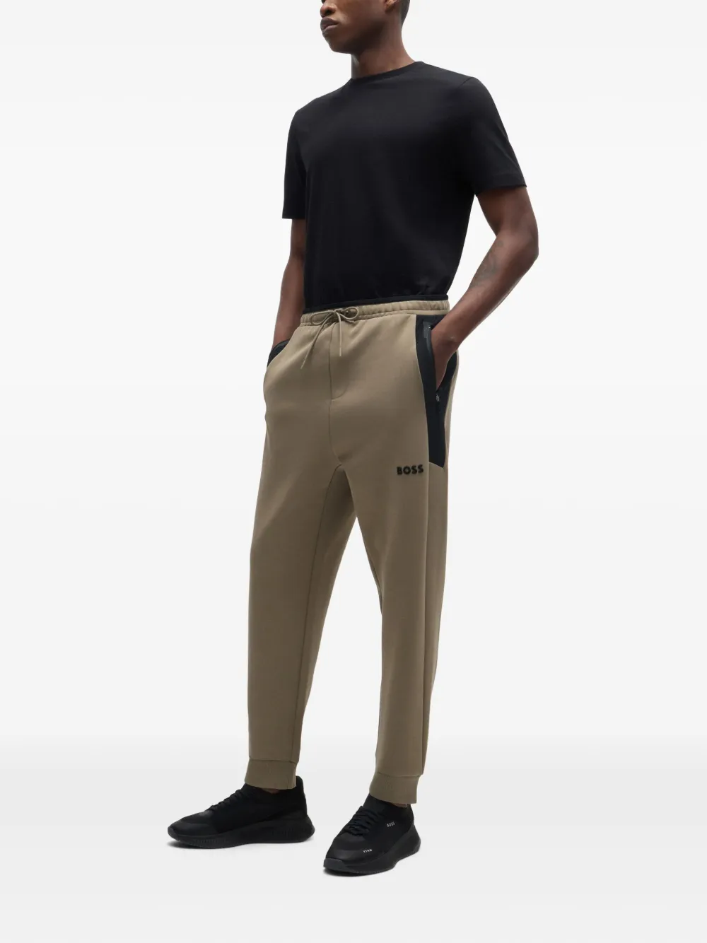 BOSS Trainingsbroek met geborduurd logo Beige
