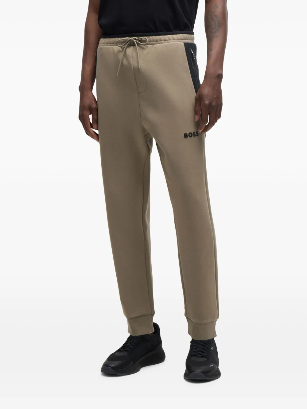 BOSS Trainingsbroek met geborduurd logo Beige