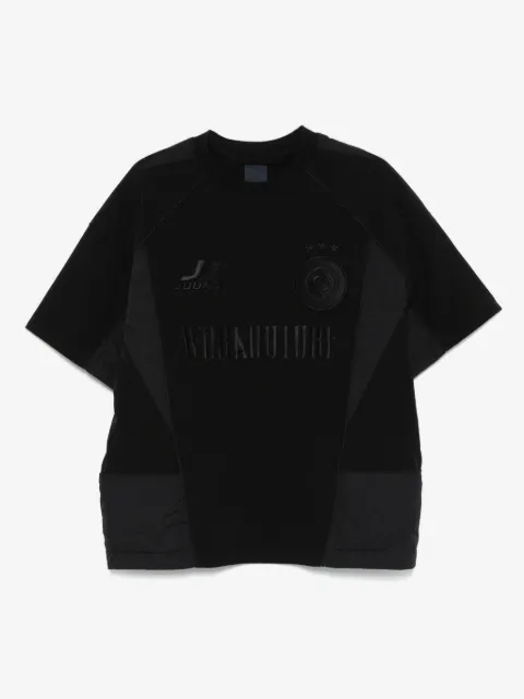 Juun.J playera con logo y detalles