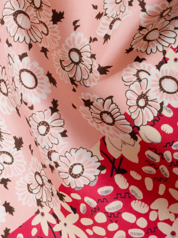 PRADA シルク スカーフ トライアングル ピンク PRADA シルク スカーフ トライアングル ピンク