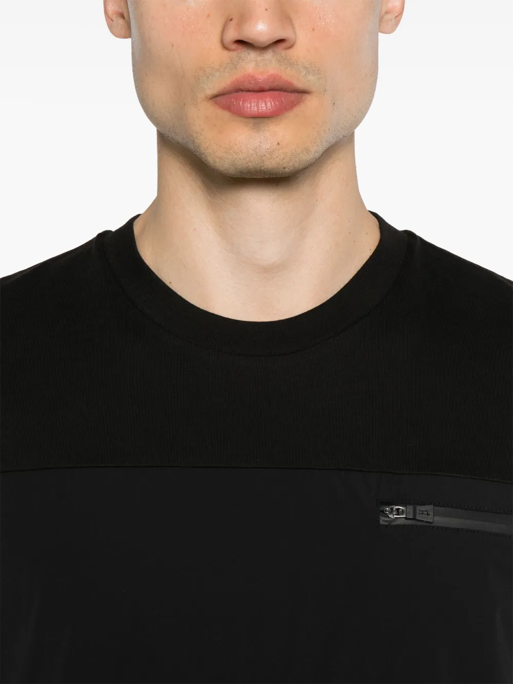Herno T-shirt met borstzak Zwart