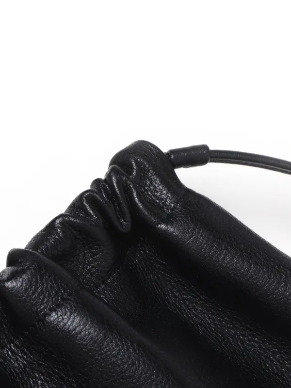 Y's ロゴパッチ クラッチバッグ | ブラック | FARFETCH JP