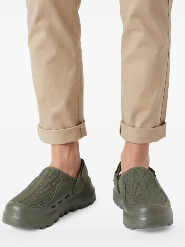 UGG PeakMod クロッグサンダル | グリーン | FARFETCH JP