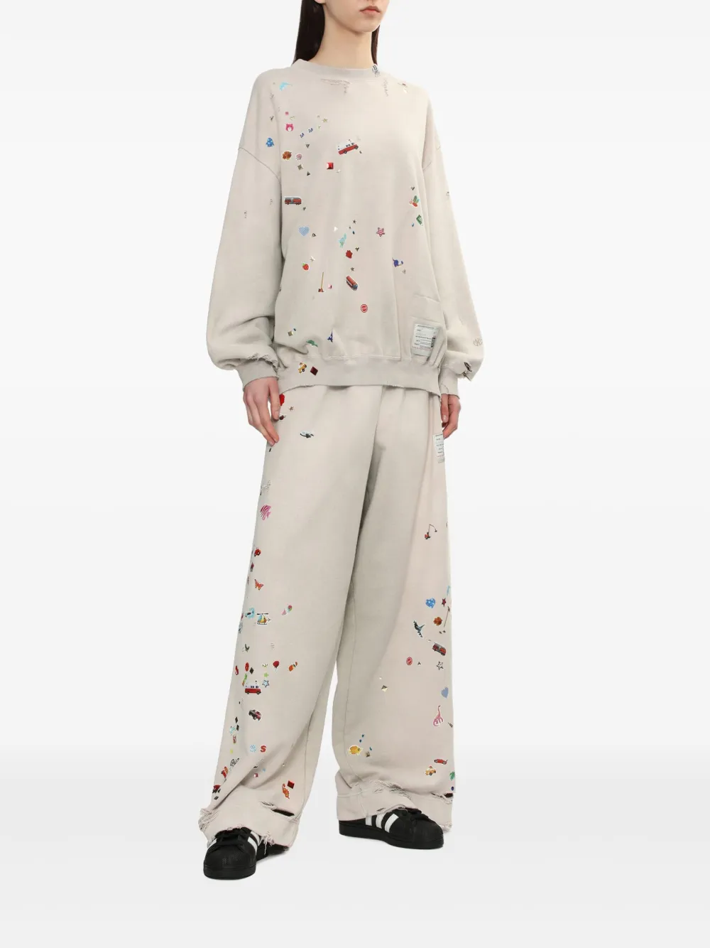 Maison MIHARA YASUHIRO Trainingsbroek verfraaid met sticker Beige