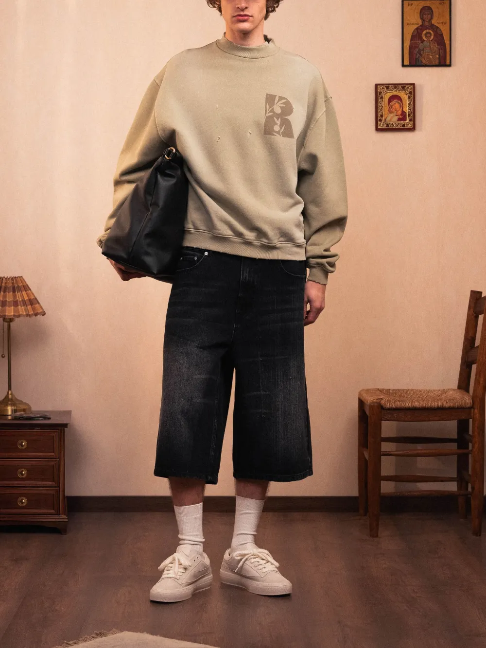 ROUGH. Sweater met grafische logoprint - Groen