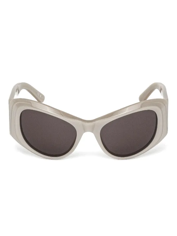 BALENCIAGA キャットアイサングラス Balenciaga Eyewear キャットアイ サングラス | グレー | FARFETCH JP