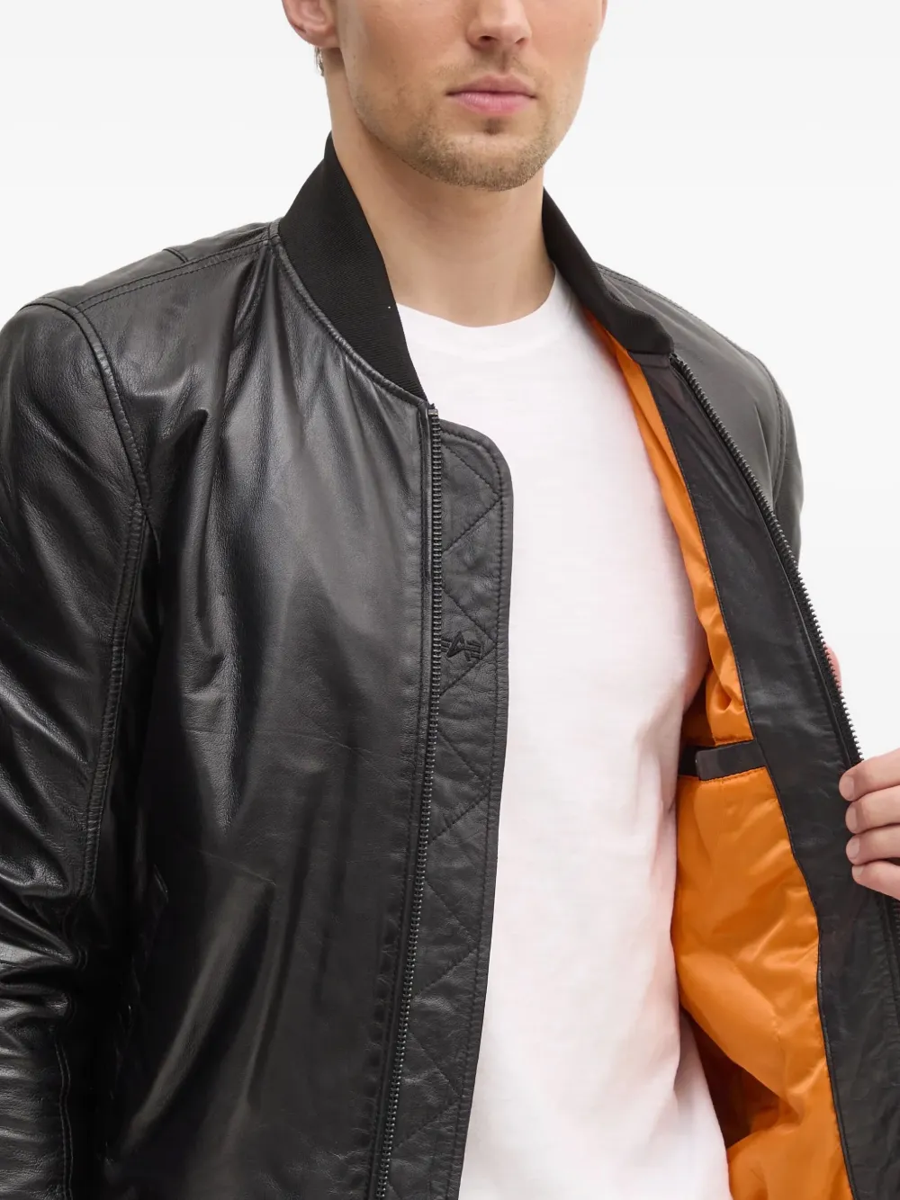 Alpha Industries Bomberjack met ritszak Zwart