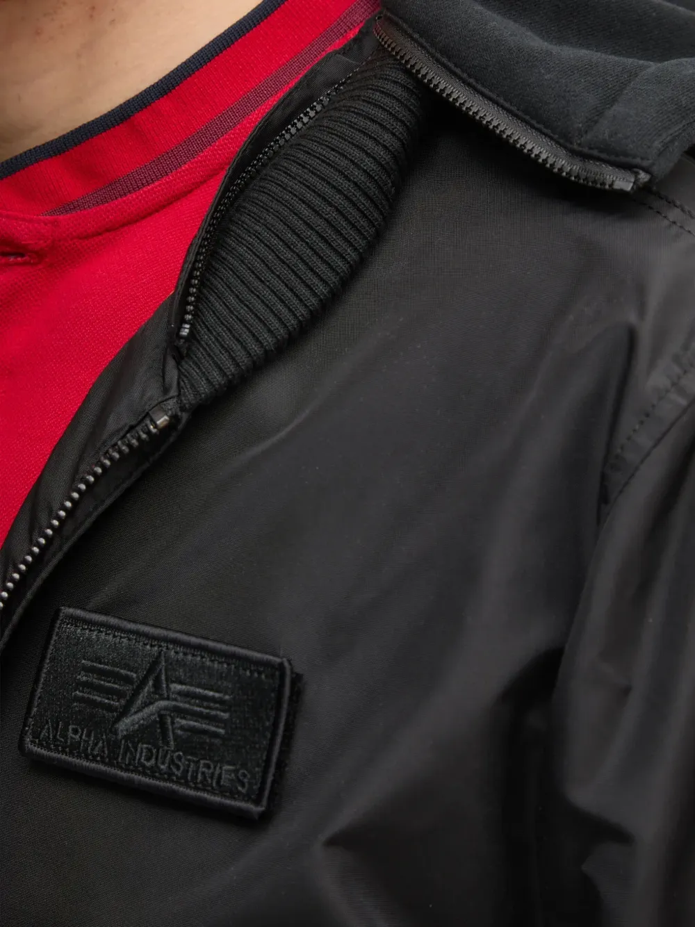 Alpha Industries Jack met capuchon en logo-applicatie Zwart
