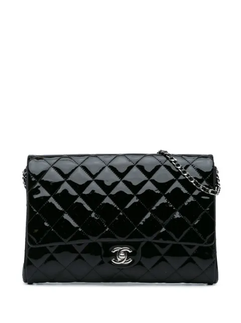 CHANEL Pre-Owned 2013-2014 CC Quilted Patent Clutch With Chain shoulder bag