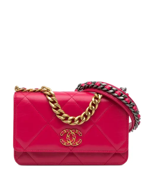 CHANEL Pre-Owned 2020 Quilted Lambskin 19 Wallet on Chain crossbody bag