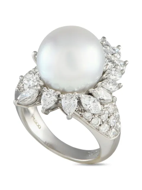 LB Exclusive platinum pearl and diamonds ring