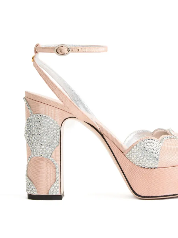 Valentino Garavani ボウワウ サンダル リボン付き Valentino Garavani