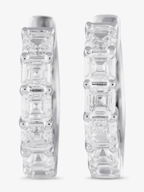 LB Exclusive 18K white gold diamonds huggie earrings