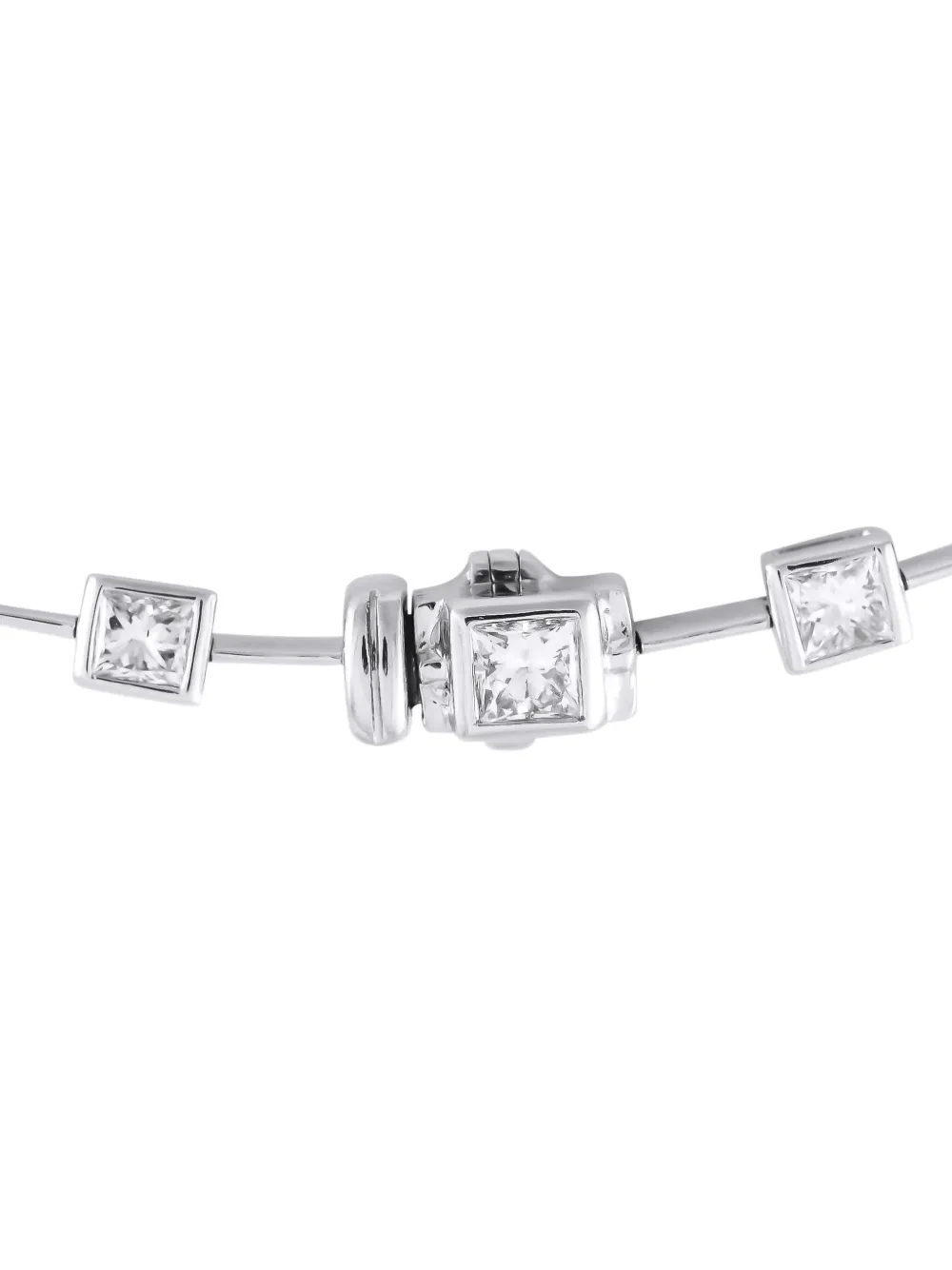 LB Exclusive 18kt white gold diamond necklace | Image 2