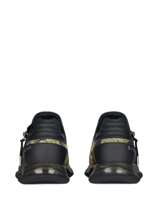 Givenchy Spectre camo-print Sneakers | Black | FARFETCH