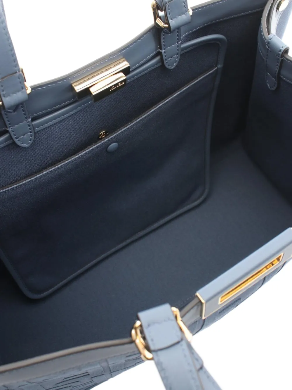 Fendi Pre-Owned 2020s medium Peekaboo tote bag | Tote Bags | Image 3