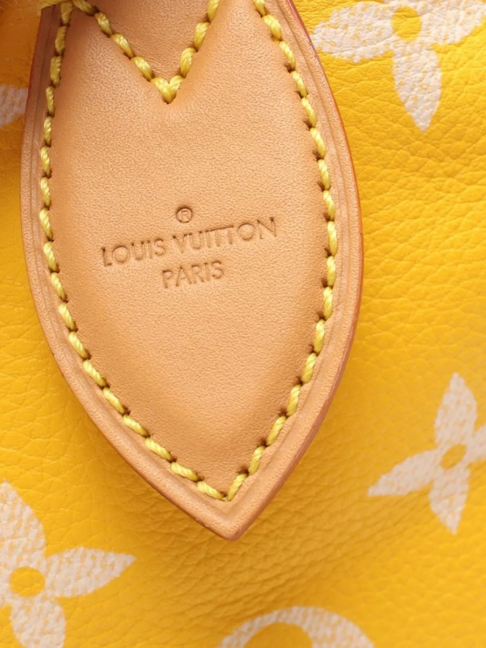 【新品未使用】LOUIS VUITTON イエロークッション 約45cm 安心国内】Louis Vuitton ポルトフォイユ・ブラザ NM 長財布 (Louis