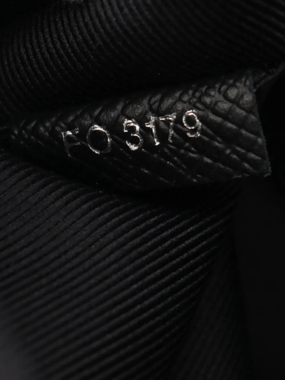 LOUIS VUITTON 2019 TAIGARAMA BELT BAG