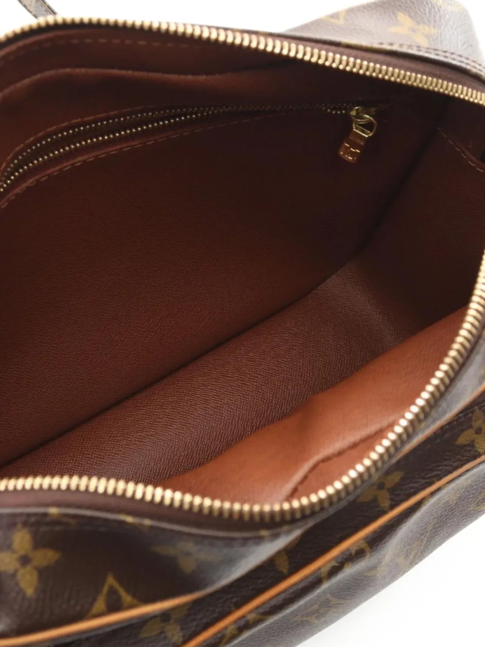 Pre-owned Louis Vuitton 2004 Nil Monogram Shoulder Bag In Brown