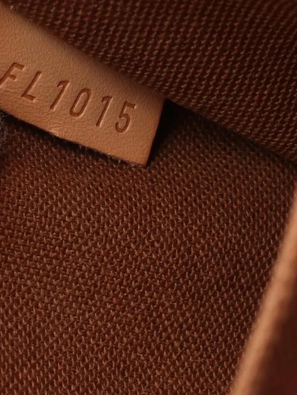 Pre-owned Louis Vuitton 2005 Popincourt Handbag In Brown