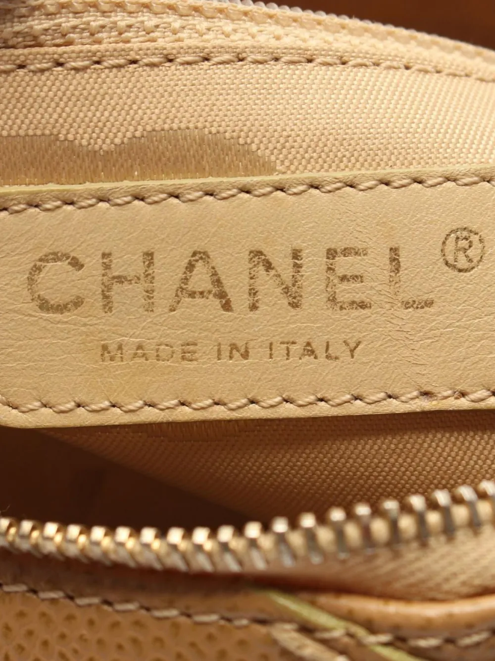 Pre-owned Chanel 2004-2005 Jumbo Cc Shoulder Bag In Brown