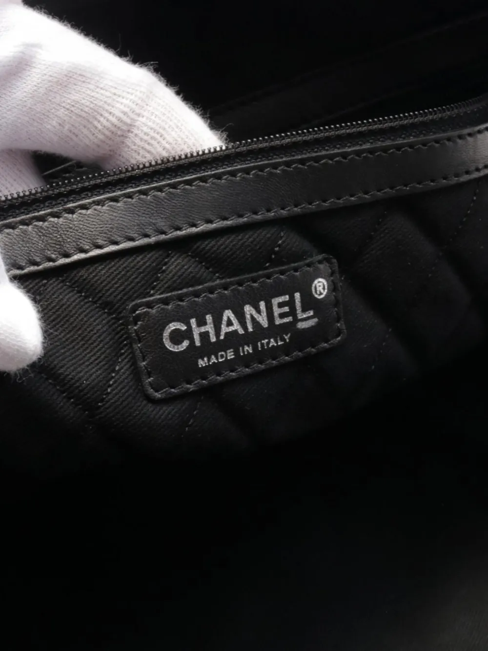 Pre-owned Chanel 2006-2008 Coco Mark Bowling Handbag In Black
