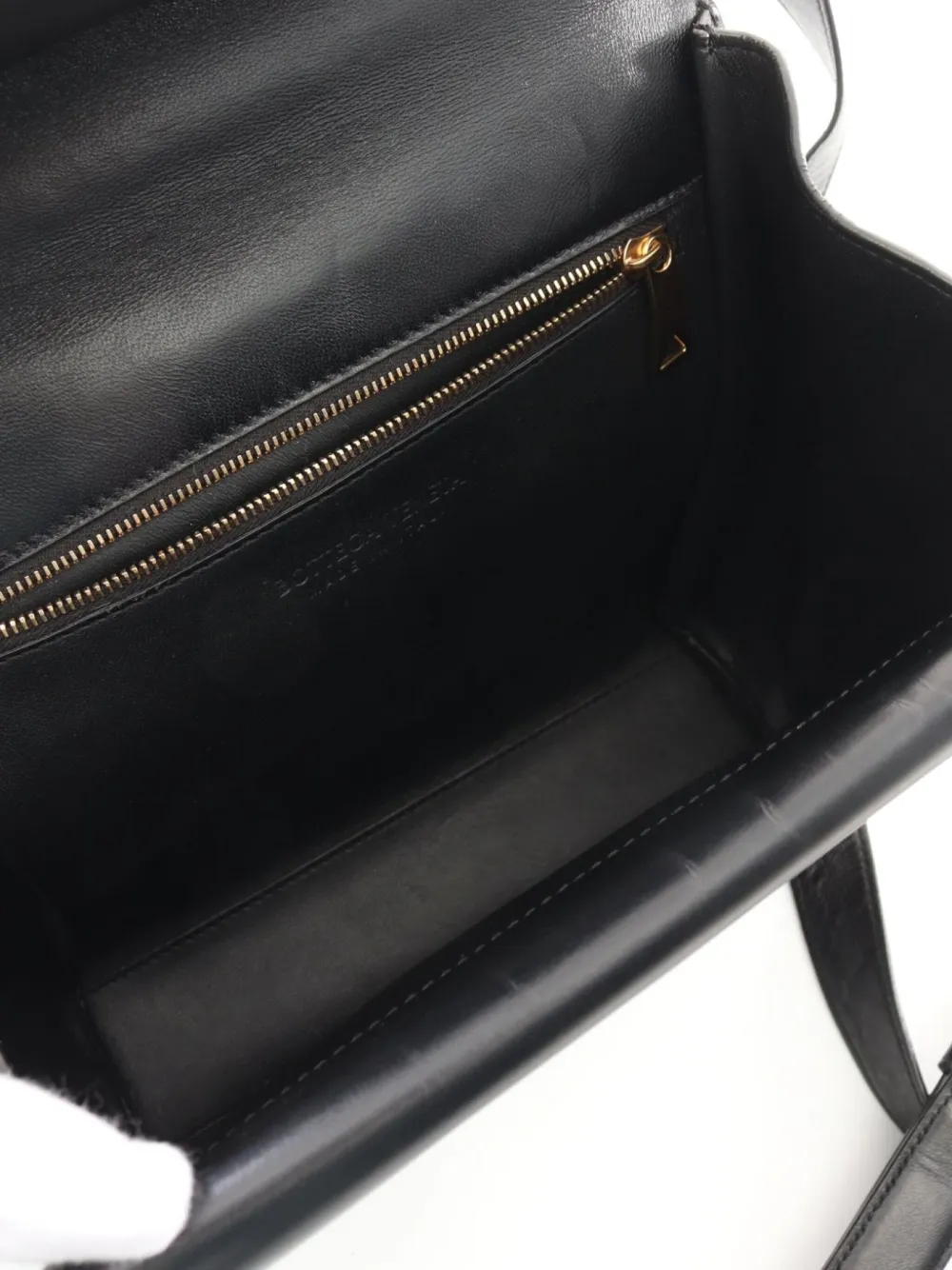 Pre-owned Bottega Veneta 2010s The Clip Shoulder Bag In Black