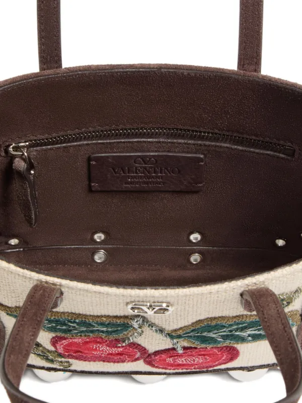 【VIP価格】VALENTINO Embroidered Nellcote Tote Bag Valentino Garavani Nellcote tote bag embroidered studs | The