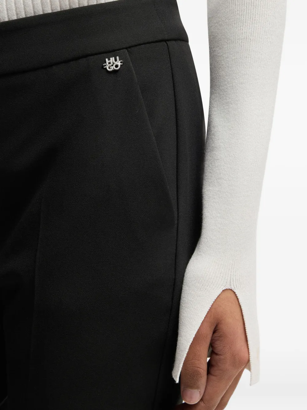 HUGO Pantalon met logoplakkaat Zwart