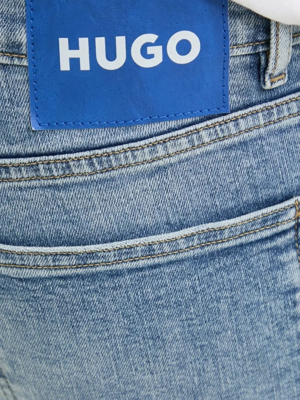 HUGO logo-patch jeans Blauw