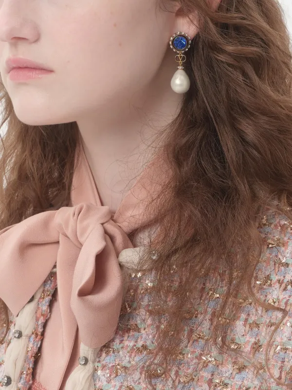 VALENTINO　GARAVANI　Vロゴピアス　ゴールド シグネチャー Valentino Garavani Vロゴ シグネチャー ピアス | ゴールドトーン