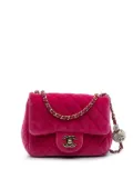 CHANEL Pre-Owned 2020 Mini Square Classic Velvet Pearl Crush Single Flap crossbody bag - Pink