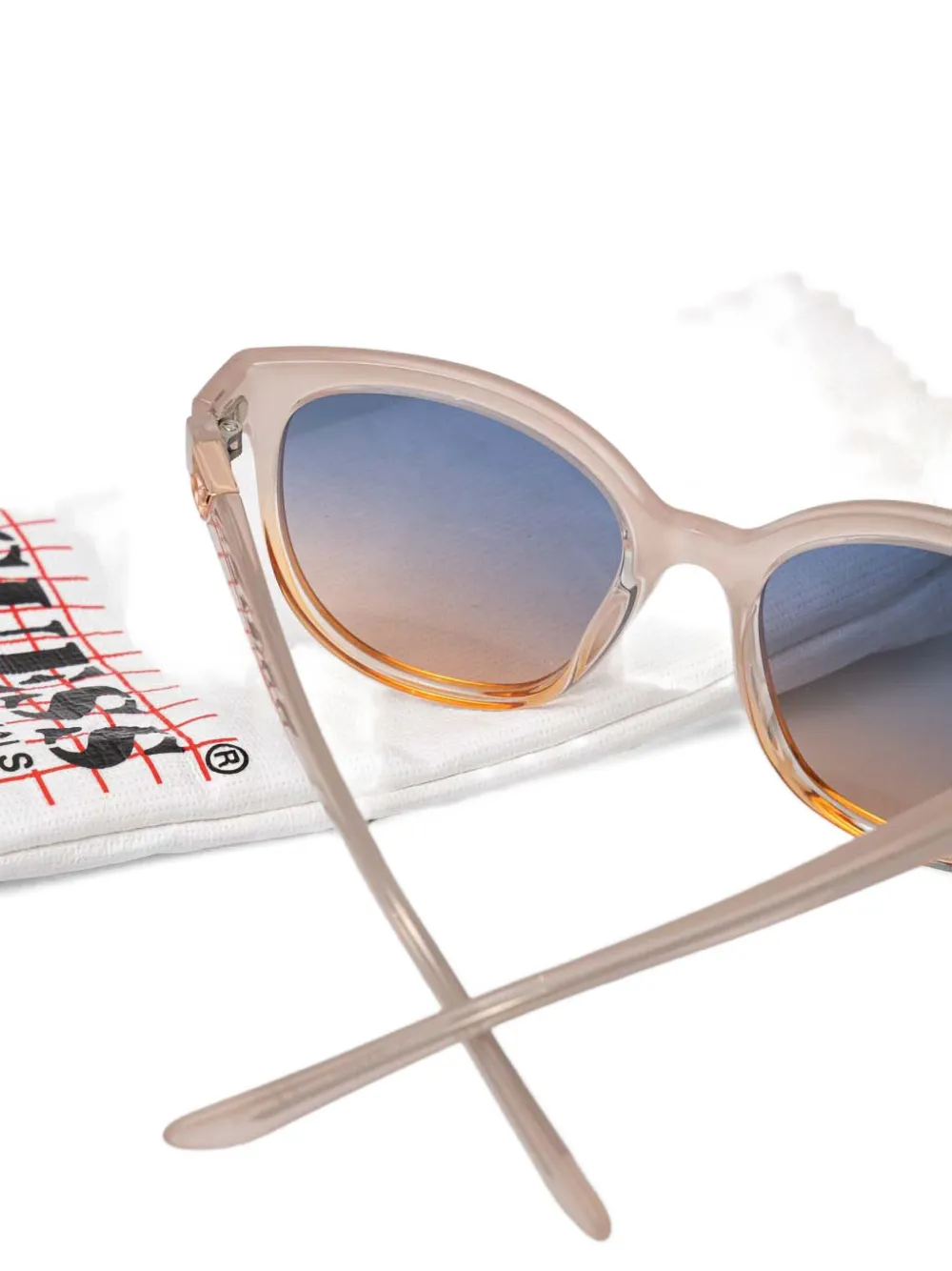 GUESS USA Zonnebril met cat-eye montuur Beige